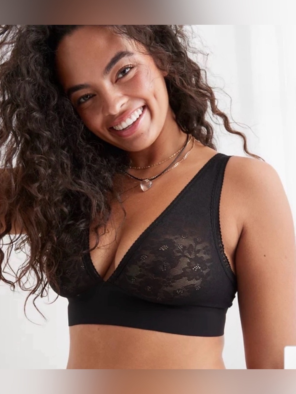 NWOT Aerie SMOOTHEZ Lace Plunge Bralette in True Black